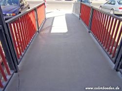Fußgängersteegbrücke nachher mit einer rutschhemmenden Bodenbeschichtung